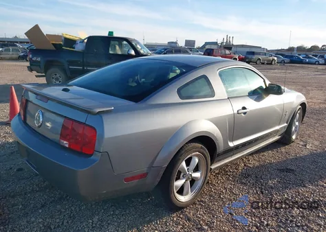 2007 Ford Mustang V6 Deluxe/V6 Premium из США, поврежденный, VIN 1ZVFT80NX75284453
